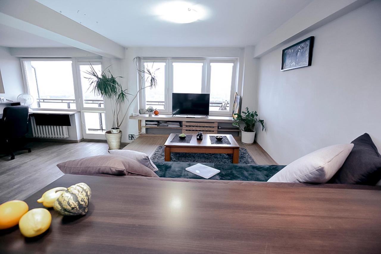Salezego 6 Piekny Widok Na Stadion Narodowy Oraz Wisle Bardzo Duzy Balkon - Better Apartment *