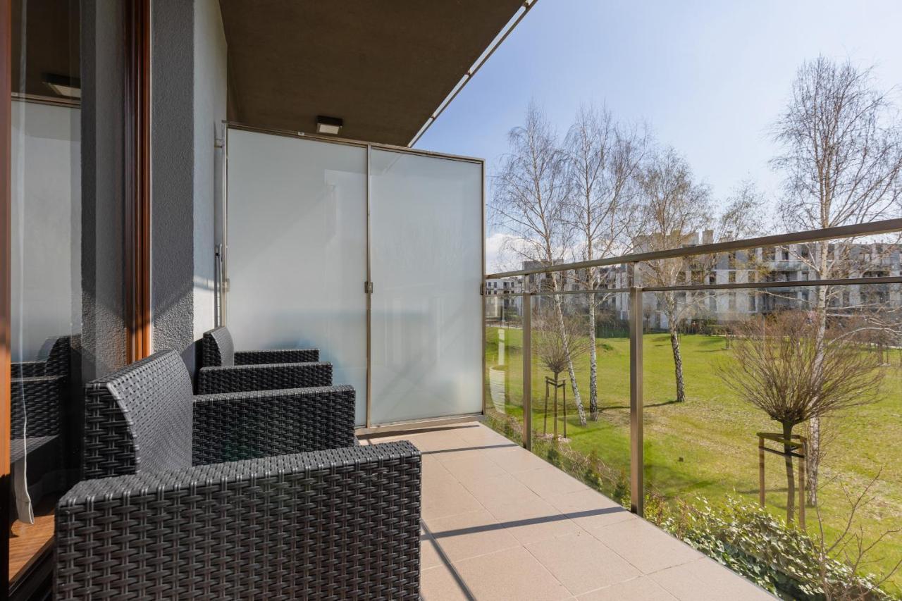 Silver Glam In Wilanow By Renters * Varsóvia