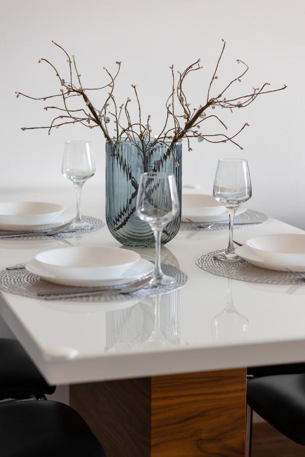 Silver Glam In Wilanow By Renters Apartamento Varsóvia