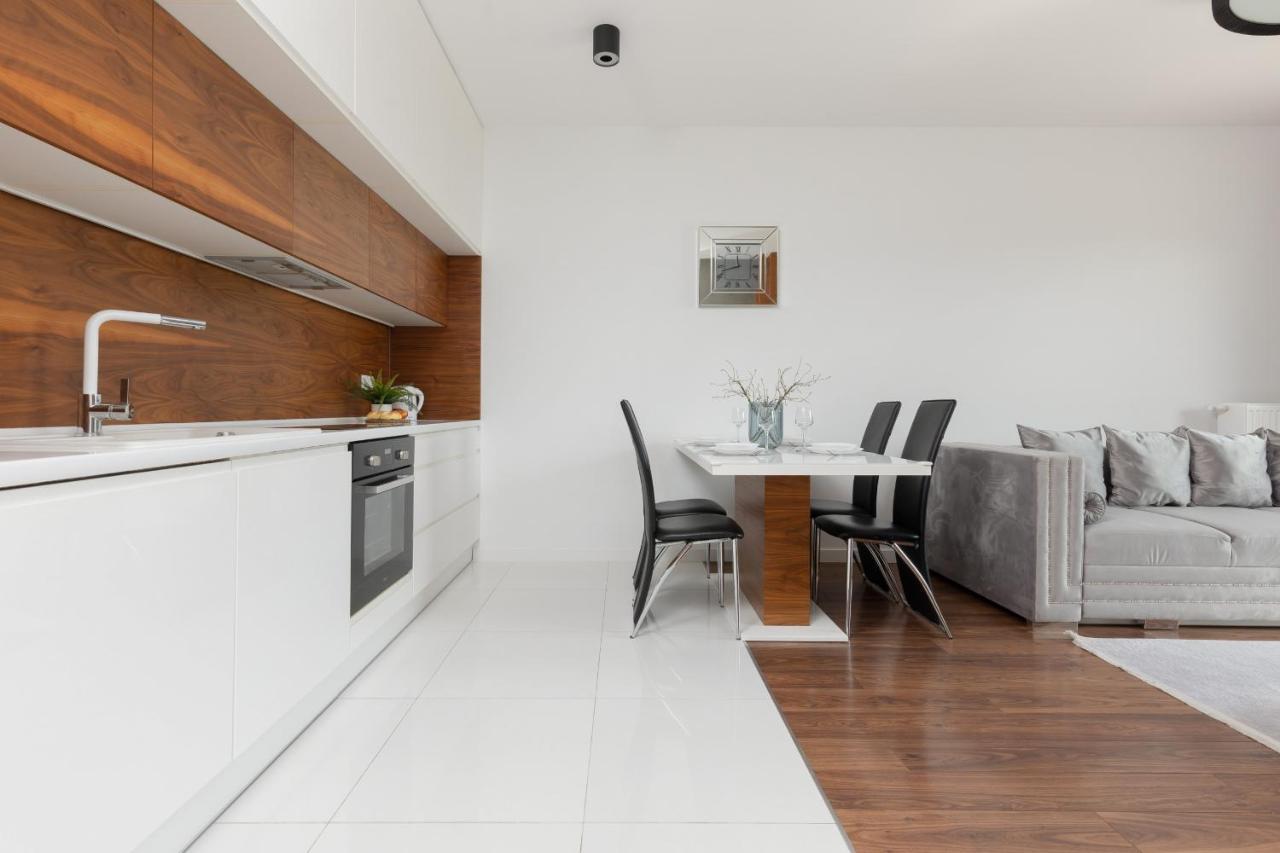 Apartamento Silver Glam In Wilanow By Renters Varsóvia