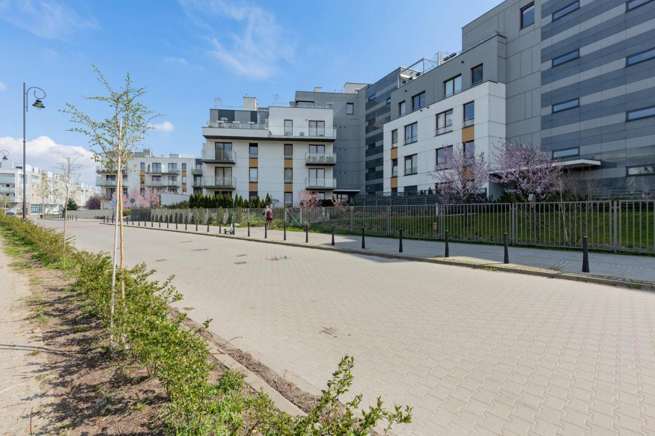 Silver Glam In Wilanow By Renters *