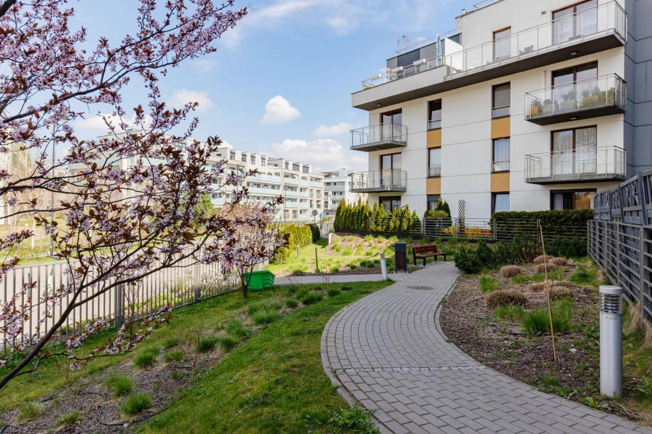 Silver Glam In Wilanow By Renters Apartamento Varsóvia