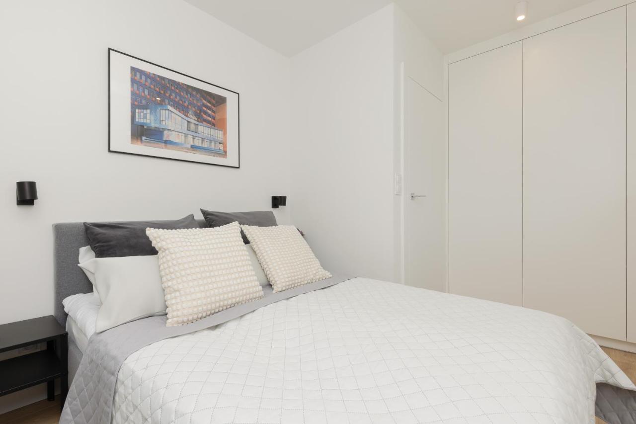 Heart Of Metro Swietokrzyska By Renters *