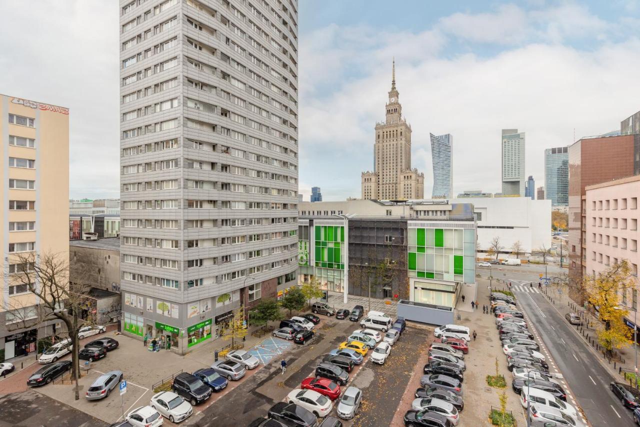 Heart Of Metro Swietokrzyska By Renters Apartment