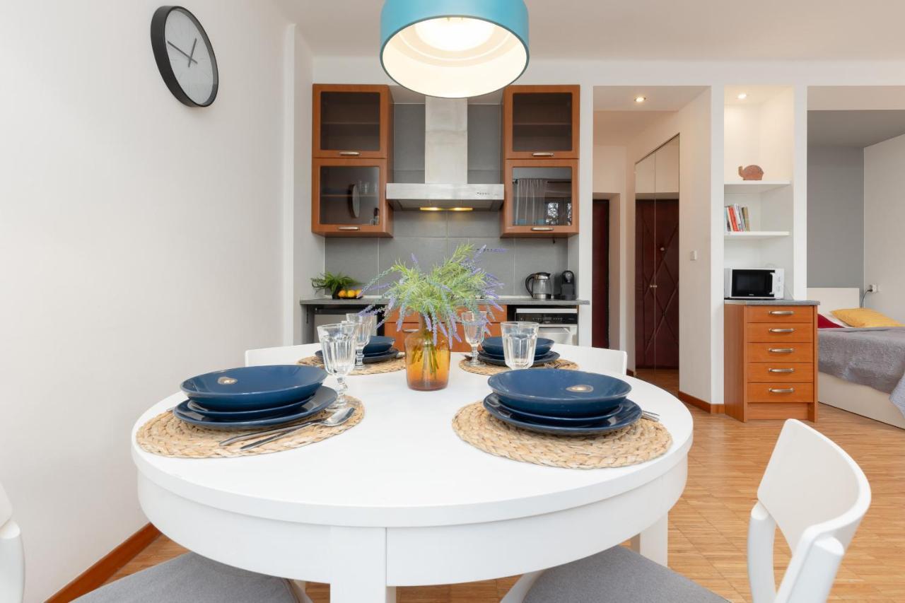 Old Town Spacious Piwna By Renters * Warsaw