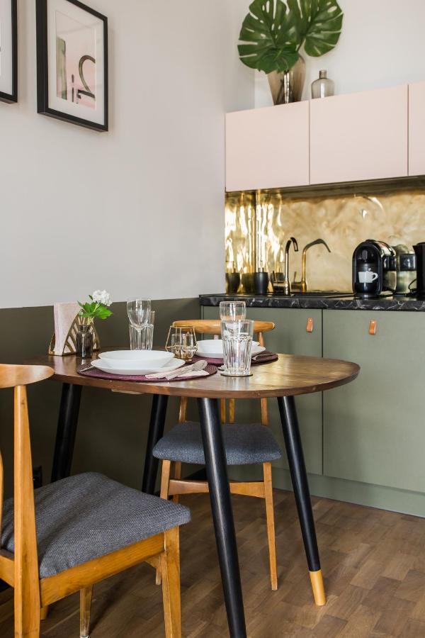 Apartment Nowy Swiat 28