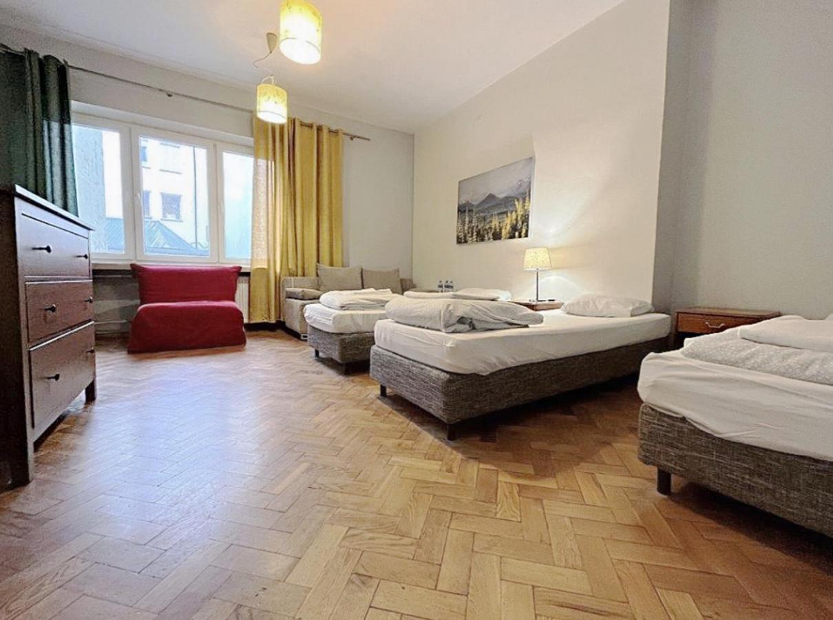 Hostel Helvetia - Private In Center And Old Town *
