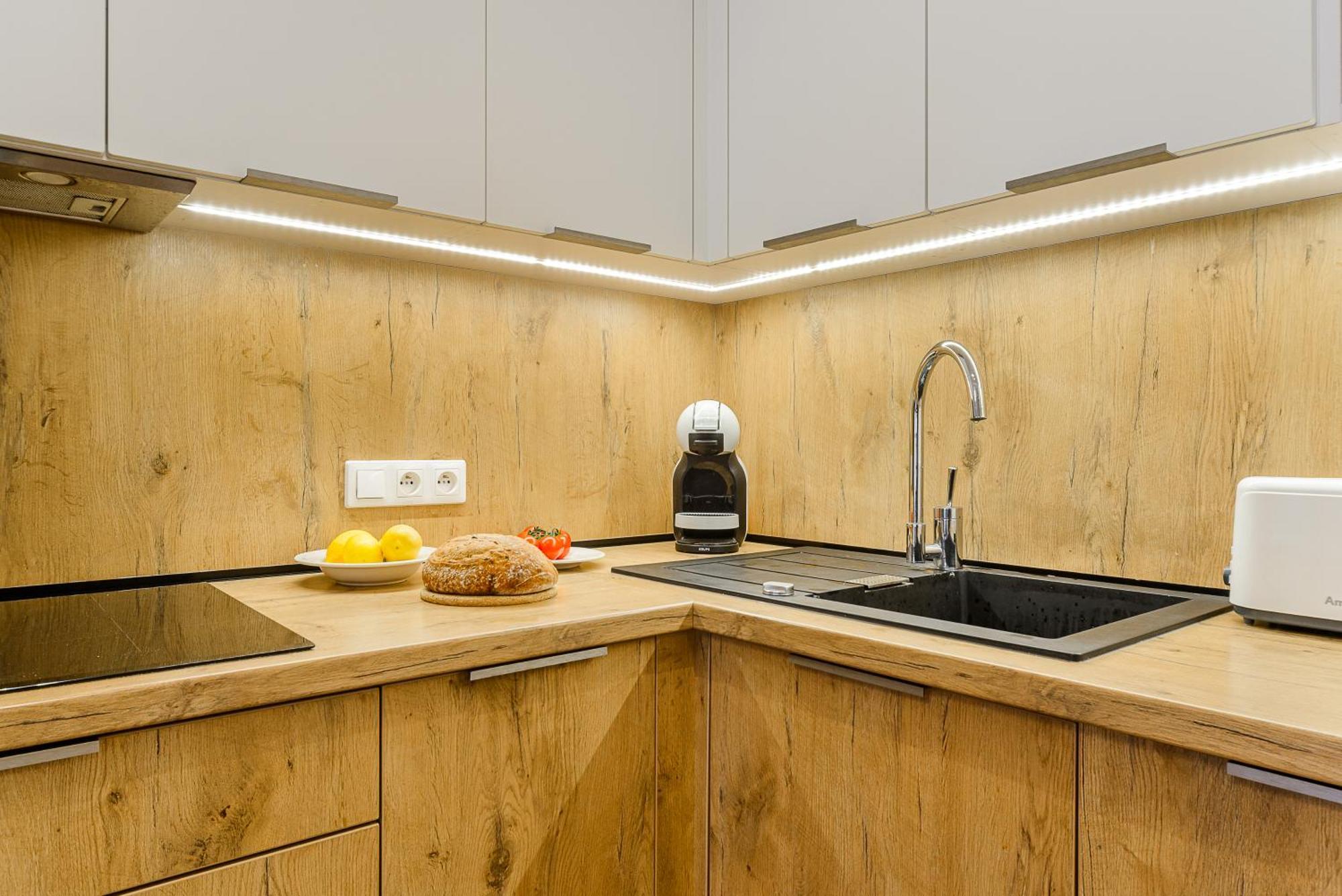 19 Dzielnica Kolejowa P&o Serviced Apartment
