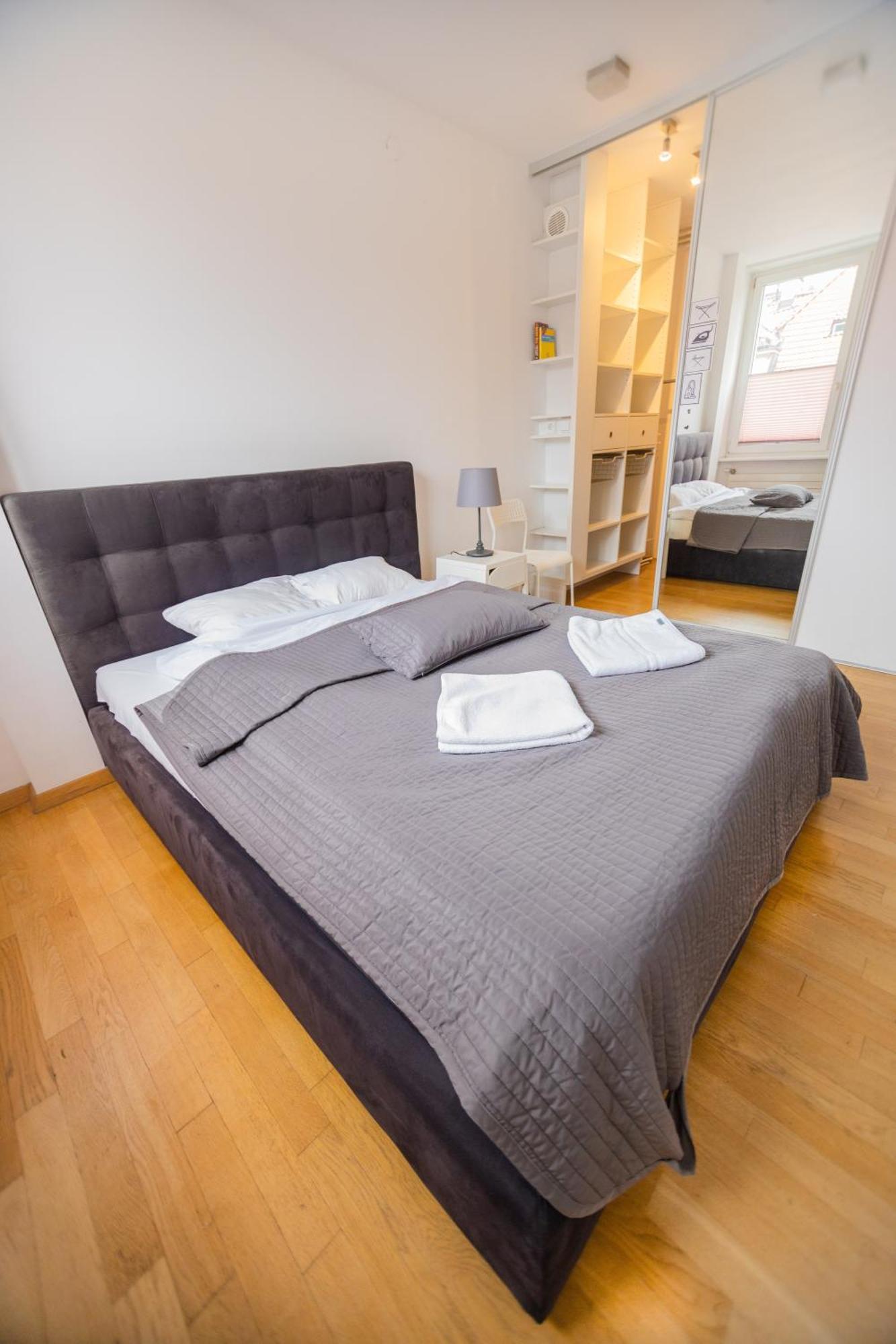 Spacious Flat In The Old Town. Apartment Warsaw