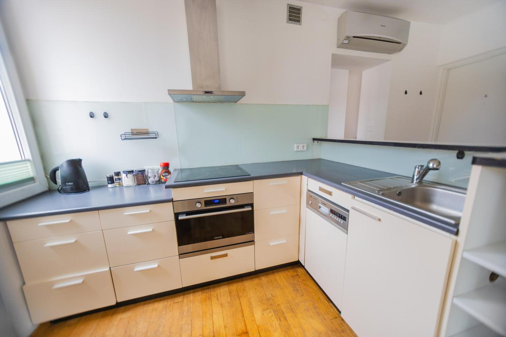 Apartment Spacious Flat In The Old Town.