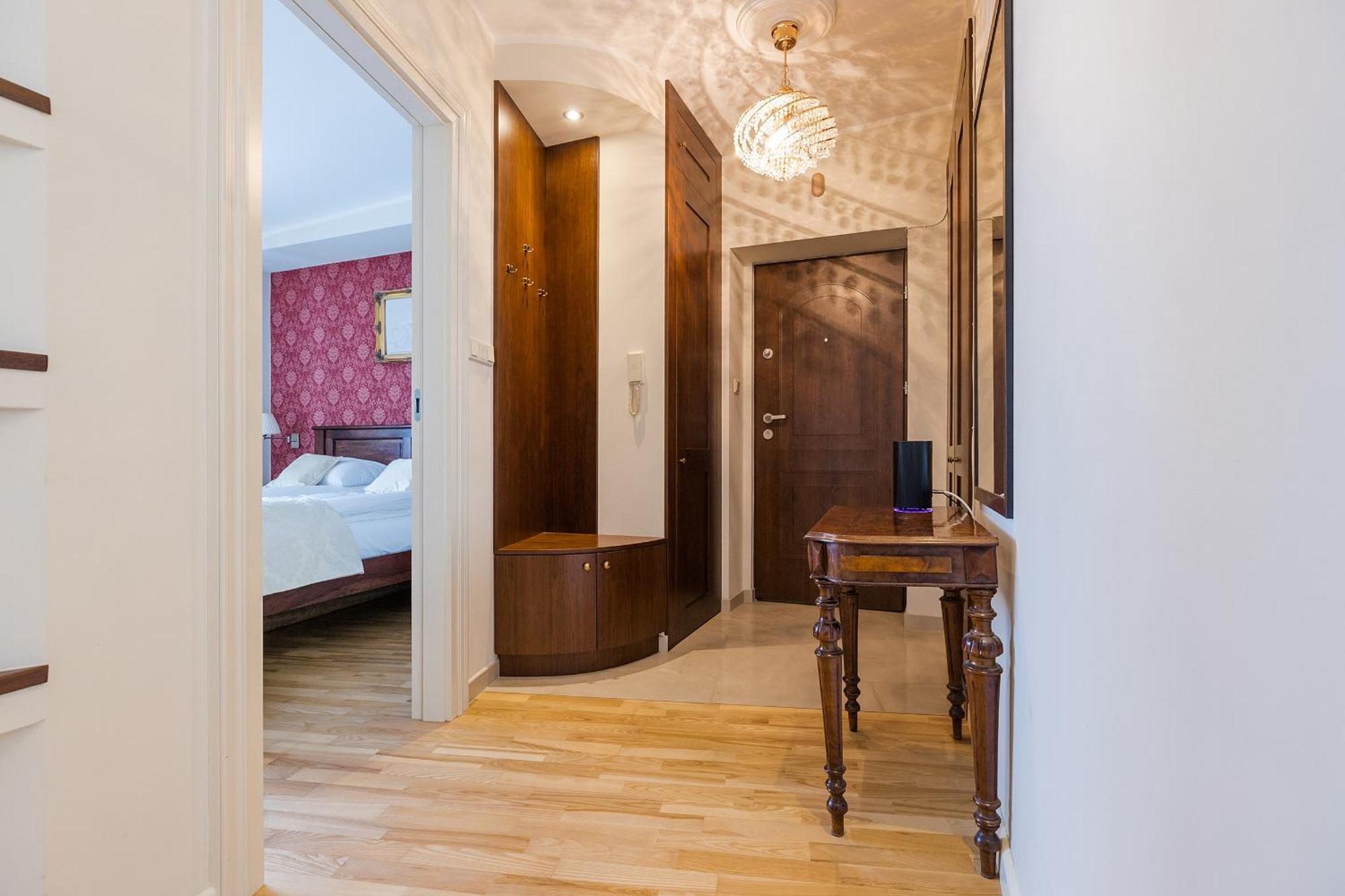 Apartment Shortstaypoland Nowy Swiat B99