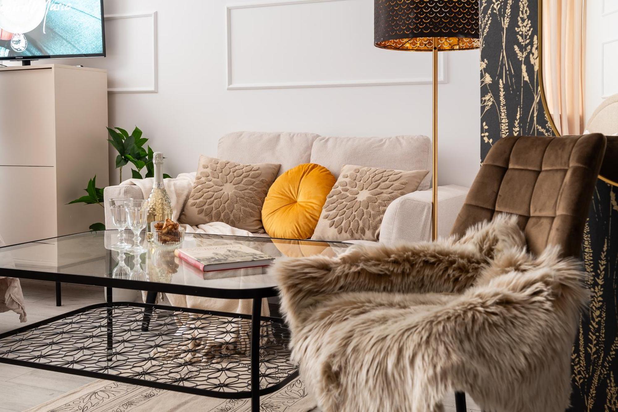 Apartment Air-conditioned Gatawaystudio 900m From Station, Parking On Site Warsaw