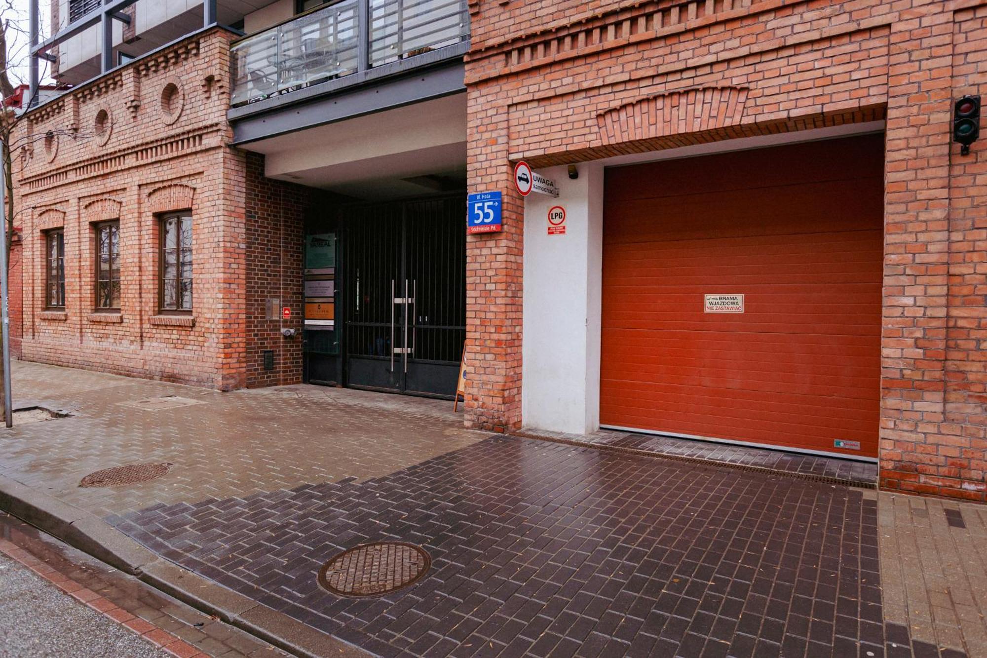 Hoza 55 - Piekny Cichy Ogrodek - Bezplatny Podziemny Parking - Free Parking - Better Apartment *