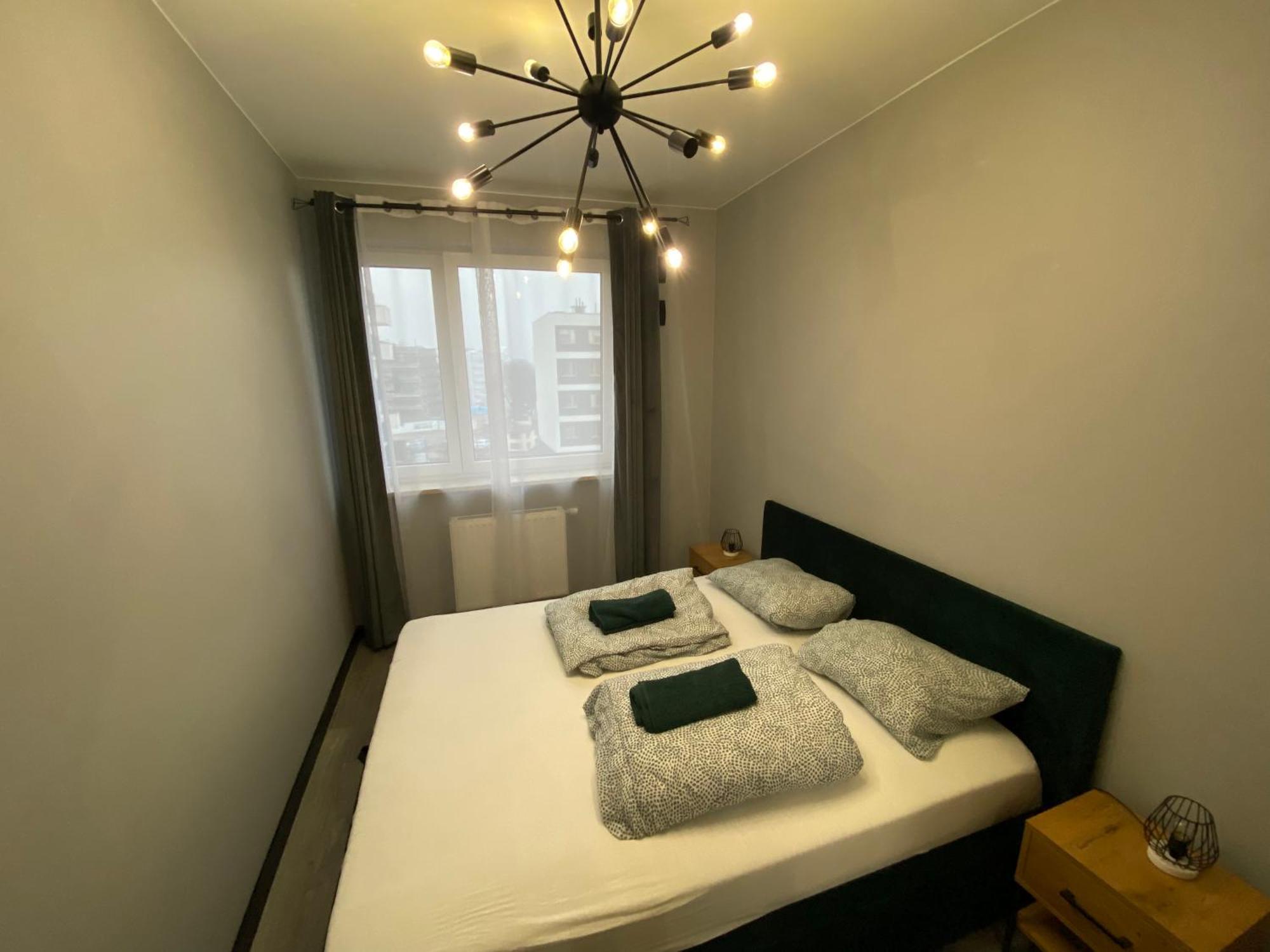 Apartment Workation Centre Airport Boutique Designer Bath, 3-4 Days Offer, Kitchen, Balkony, Aircon Warschau