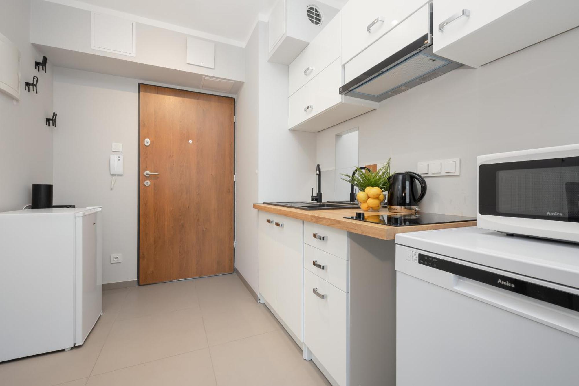 Praga Kokoryczki With Parking By Renters Warsaw