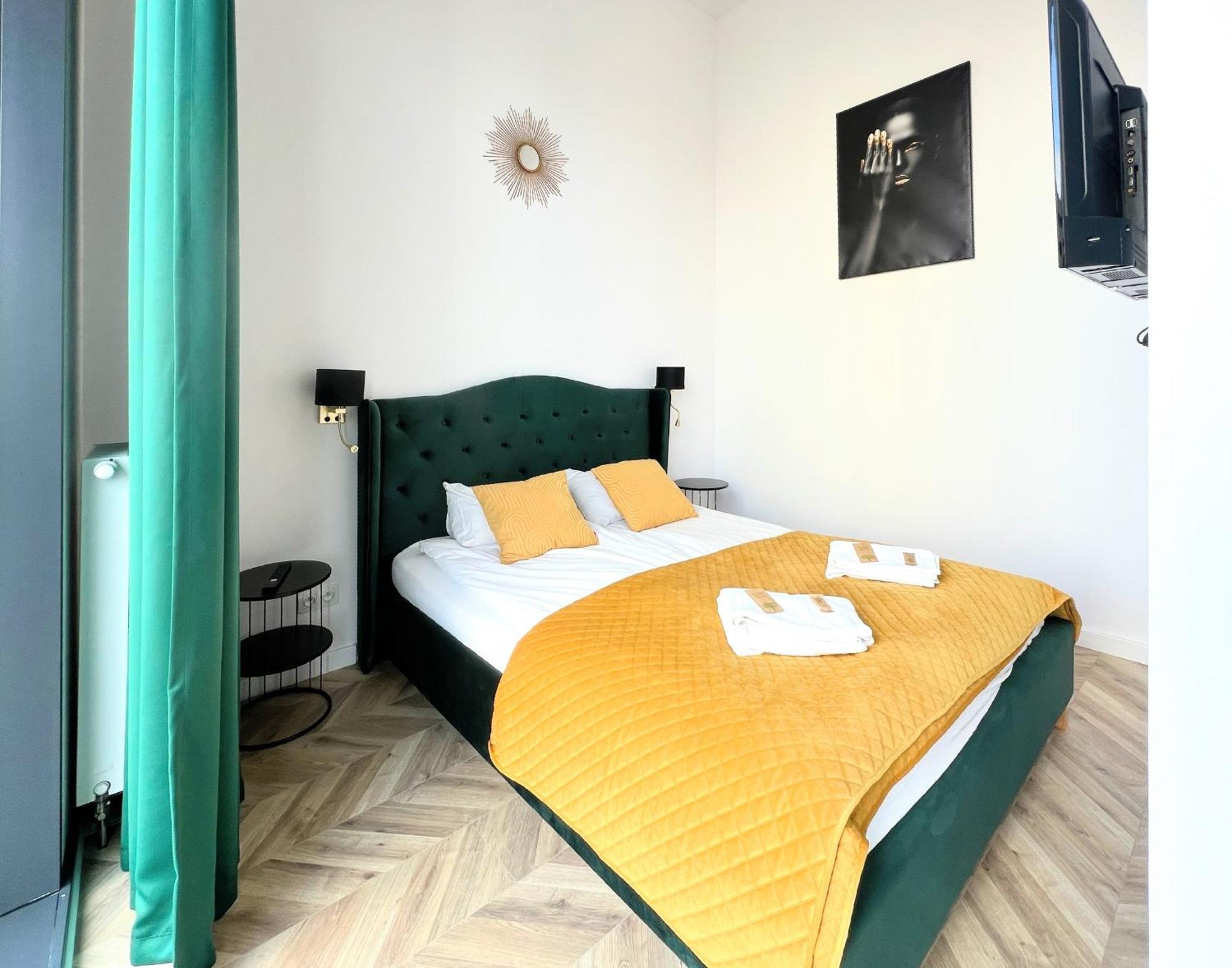 Concierge Tower Apartment *