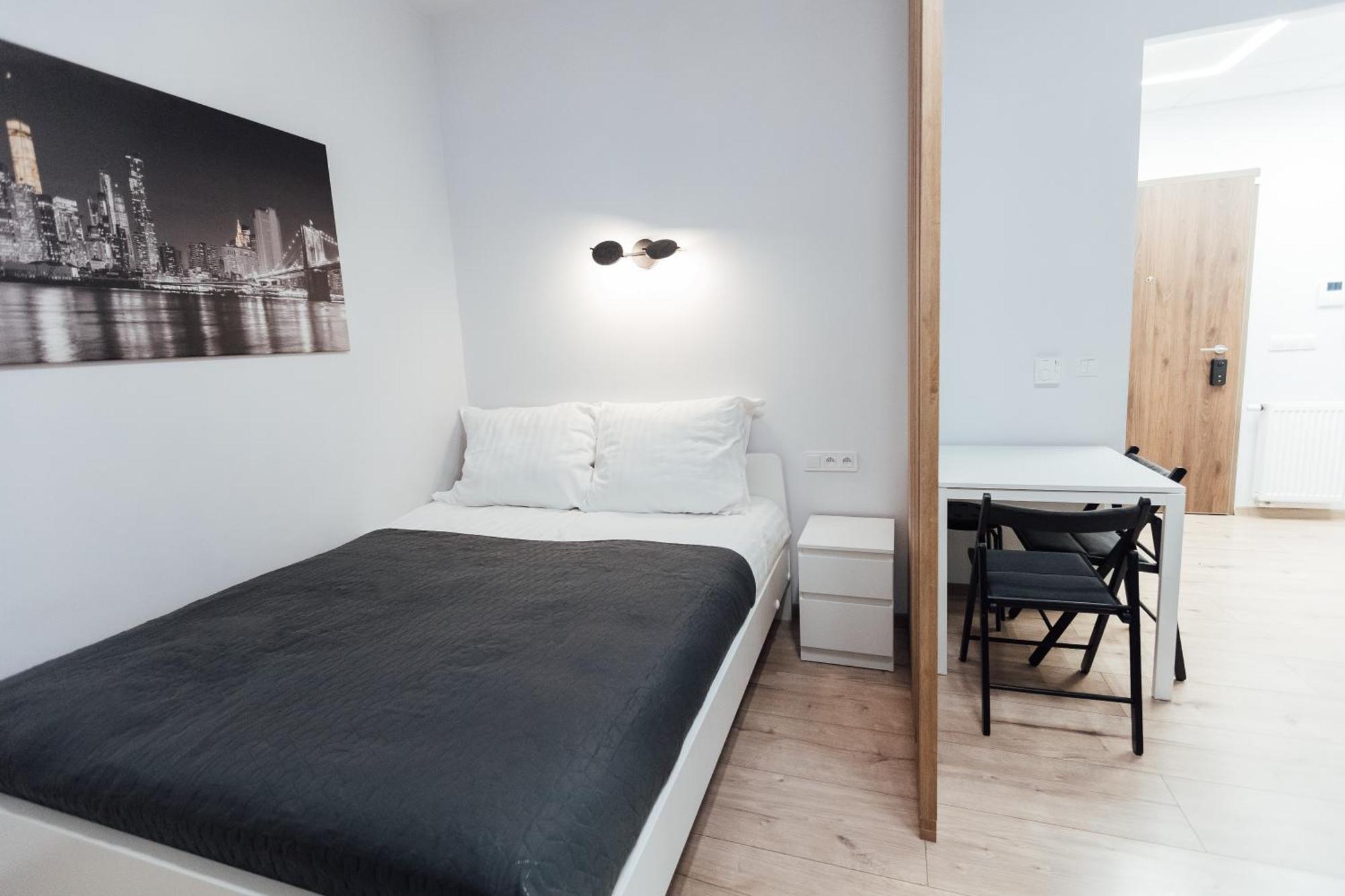 Petrovdom Apartment In Warsaw, Rc Bliska Wola Tower *