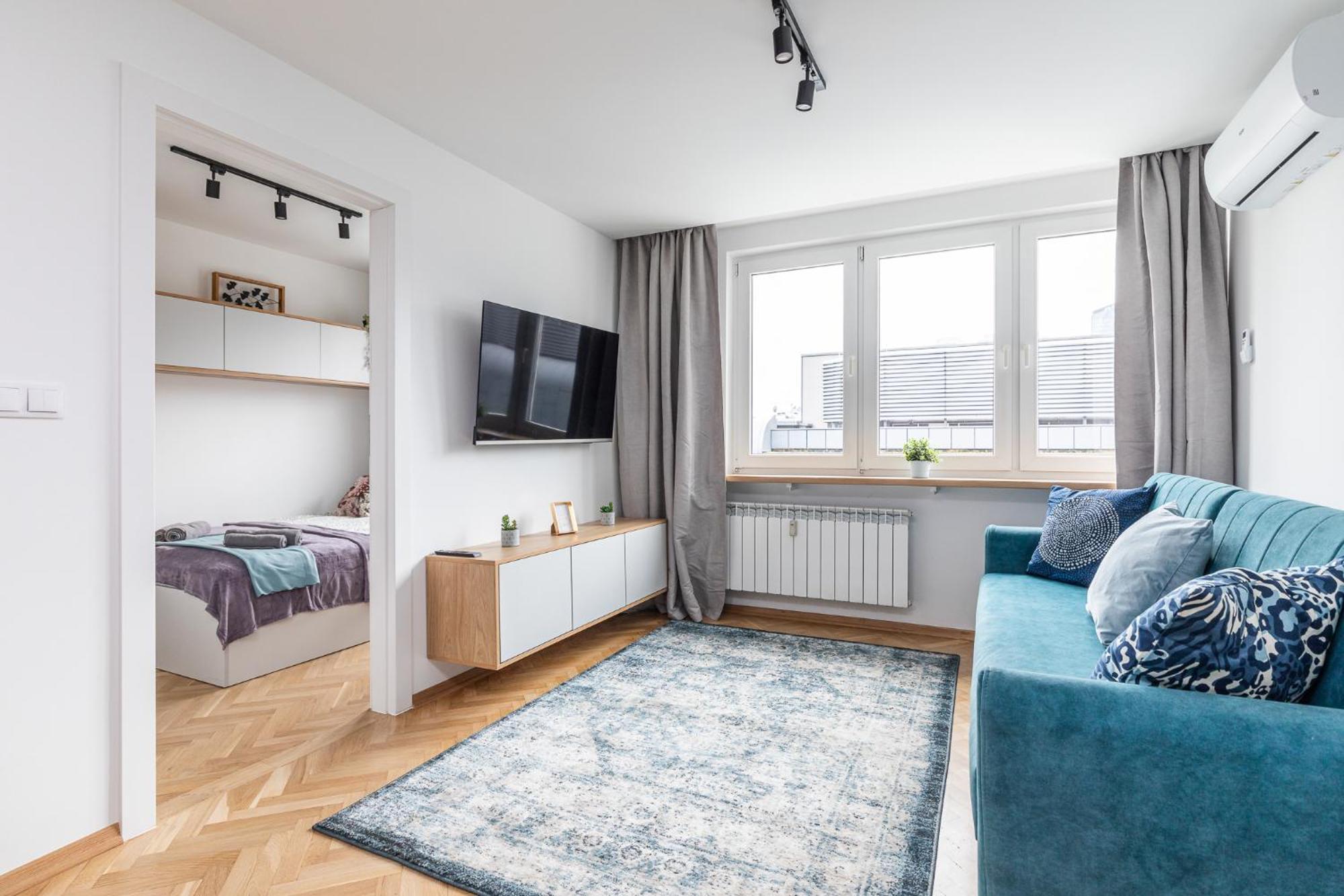Superapart Zelazna 34 *