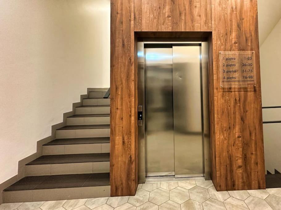 Klimatyczna Hotelowa Kawalerka * Warschau