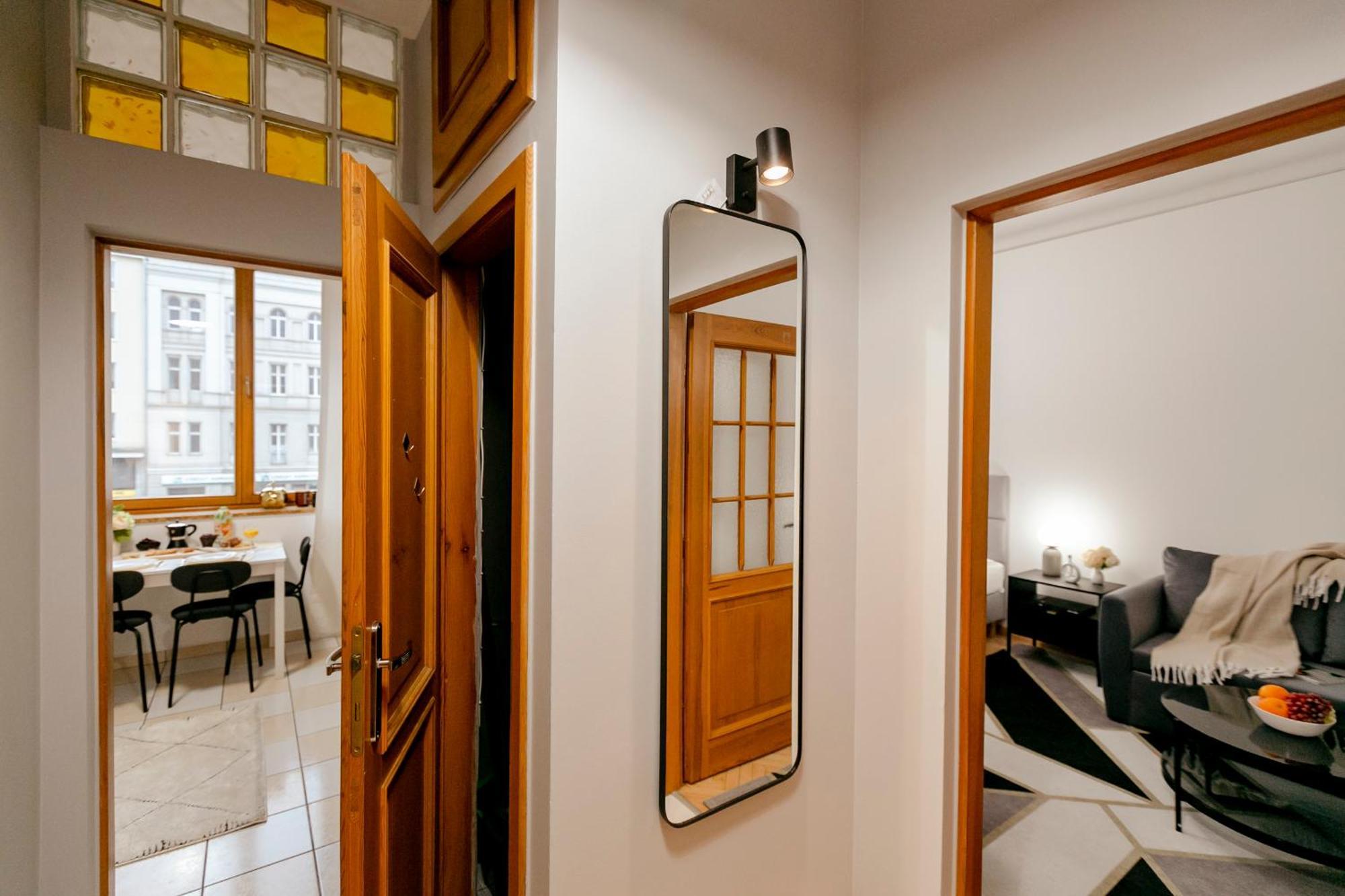 Apartment Aleje Jerozolimskie 42 - Parking Free - Better