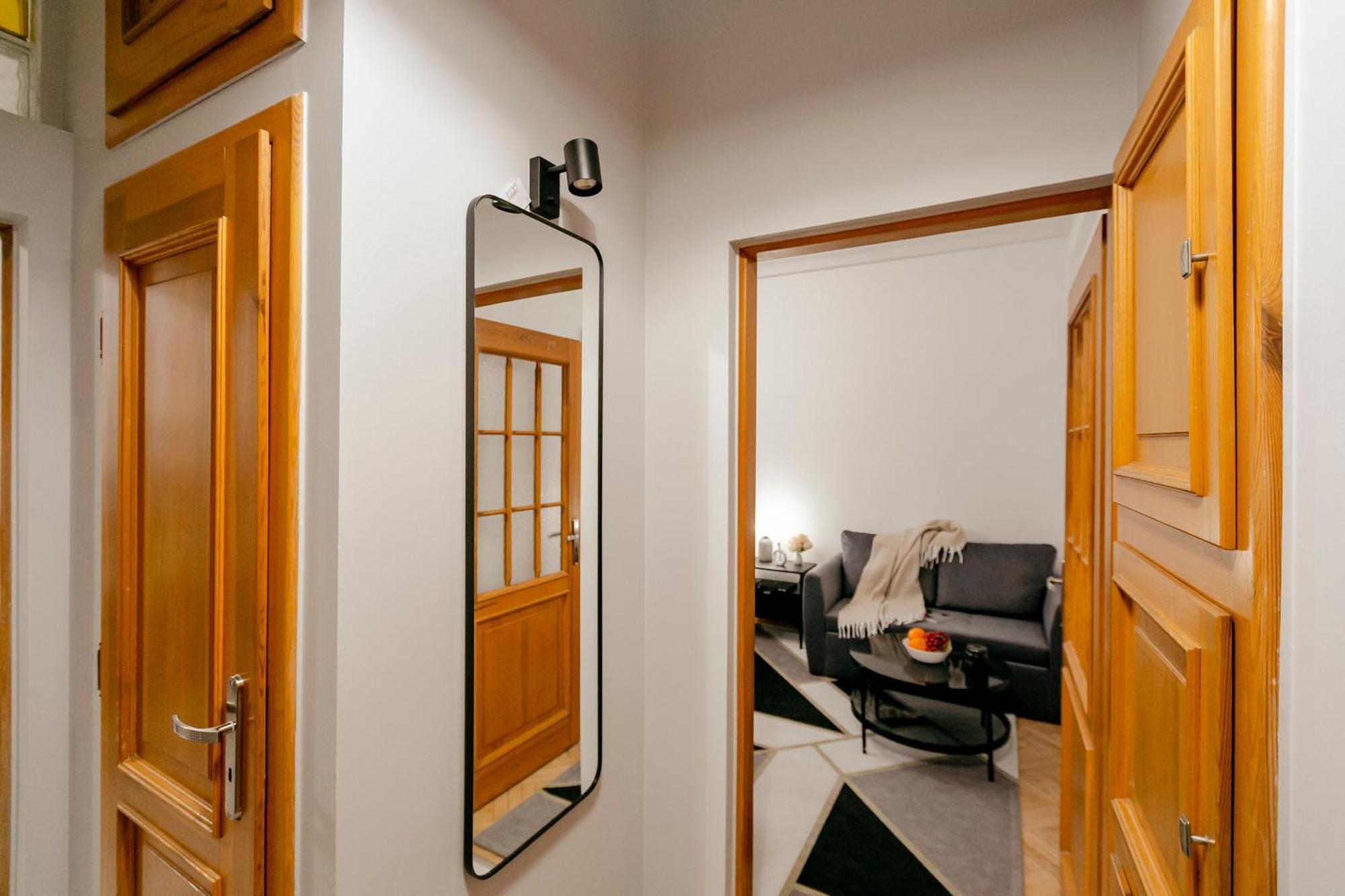 Apartment Aleje Jerozolimskie 42 - Parking Free - Better Warsaw