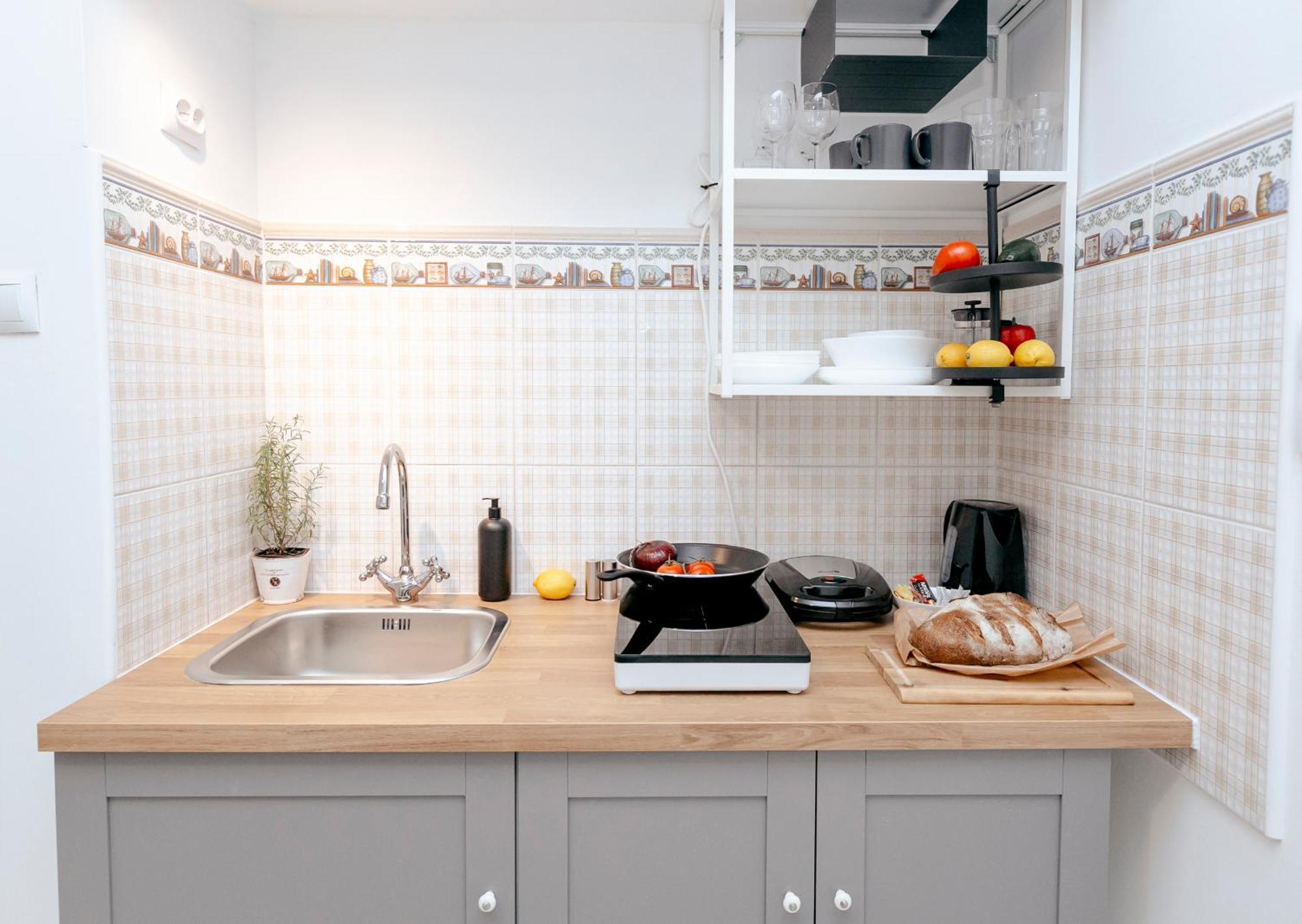 Aleje Jerozolimskie 42 - Parking Free - Better Apartment Warsaw
