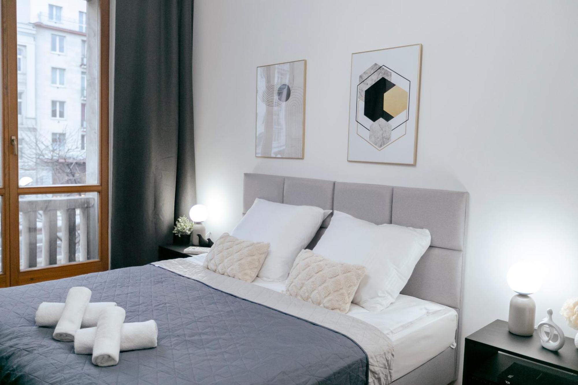 Apartment Aleje Jerozolimskie 42 - Parking Free - Better