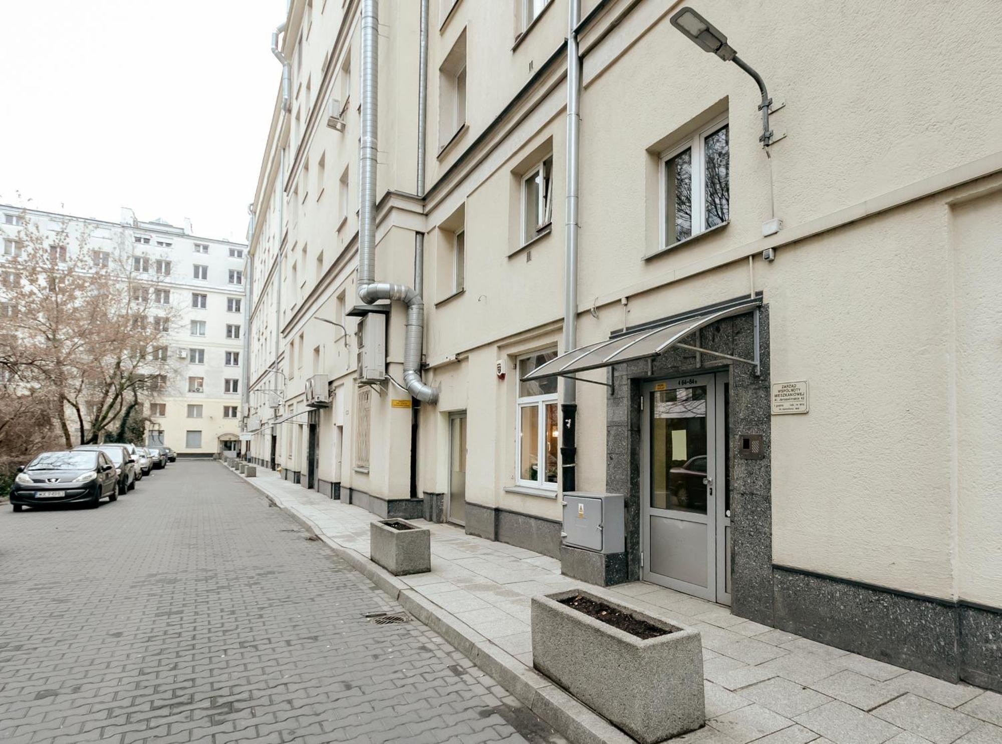 Aleje Jerozolimskie 42 - Parking Free - Better * Warsaw