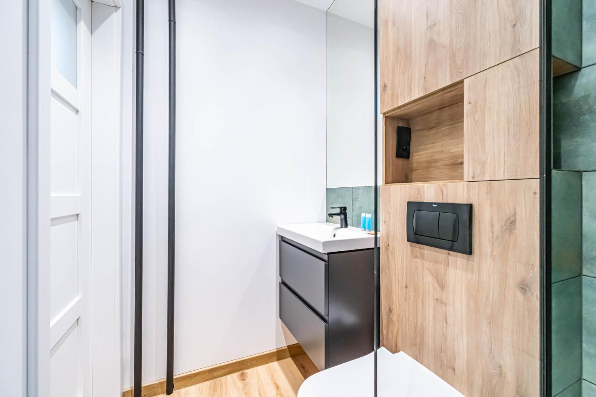 Modern Close To The Metro Warszawa