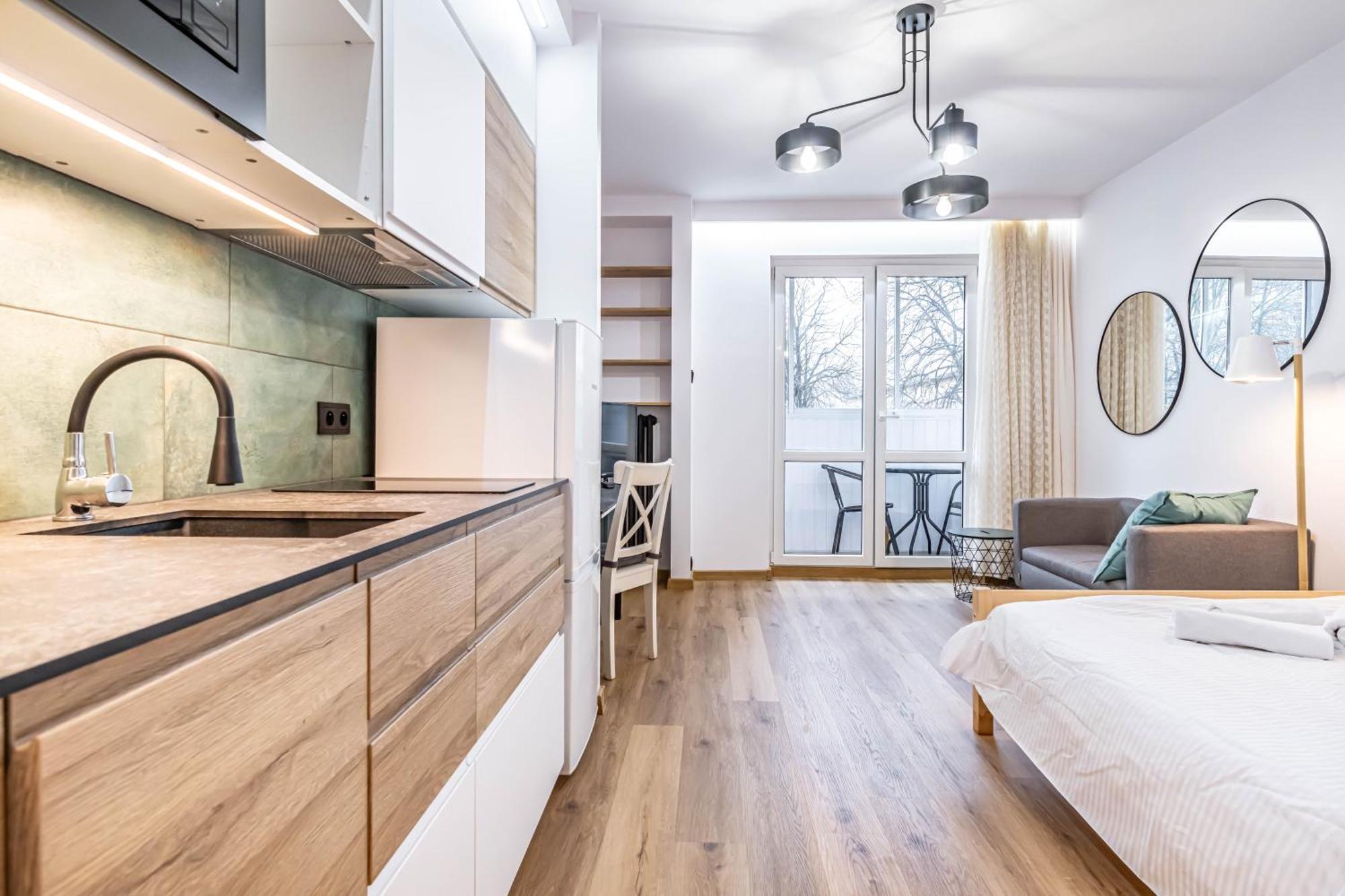 Modern Close To The Metro