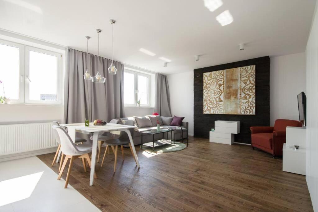 1-bedroom Noakowskiego With View By Ecru Wwa55 *