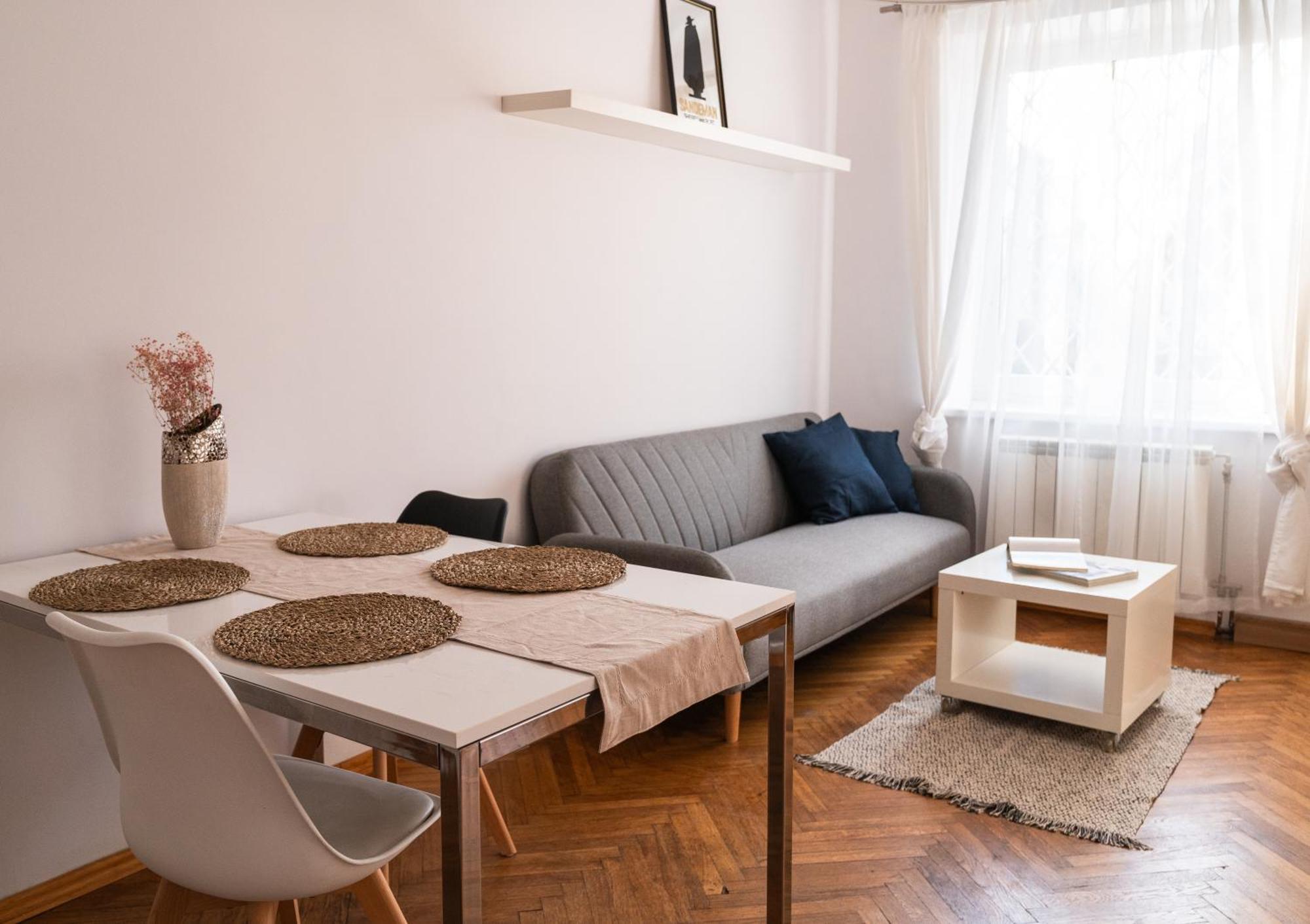 Saska 54 Apartment *