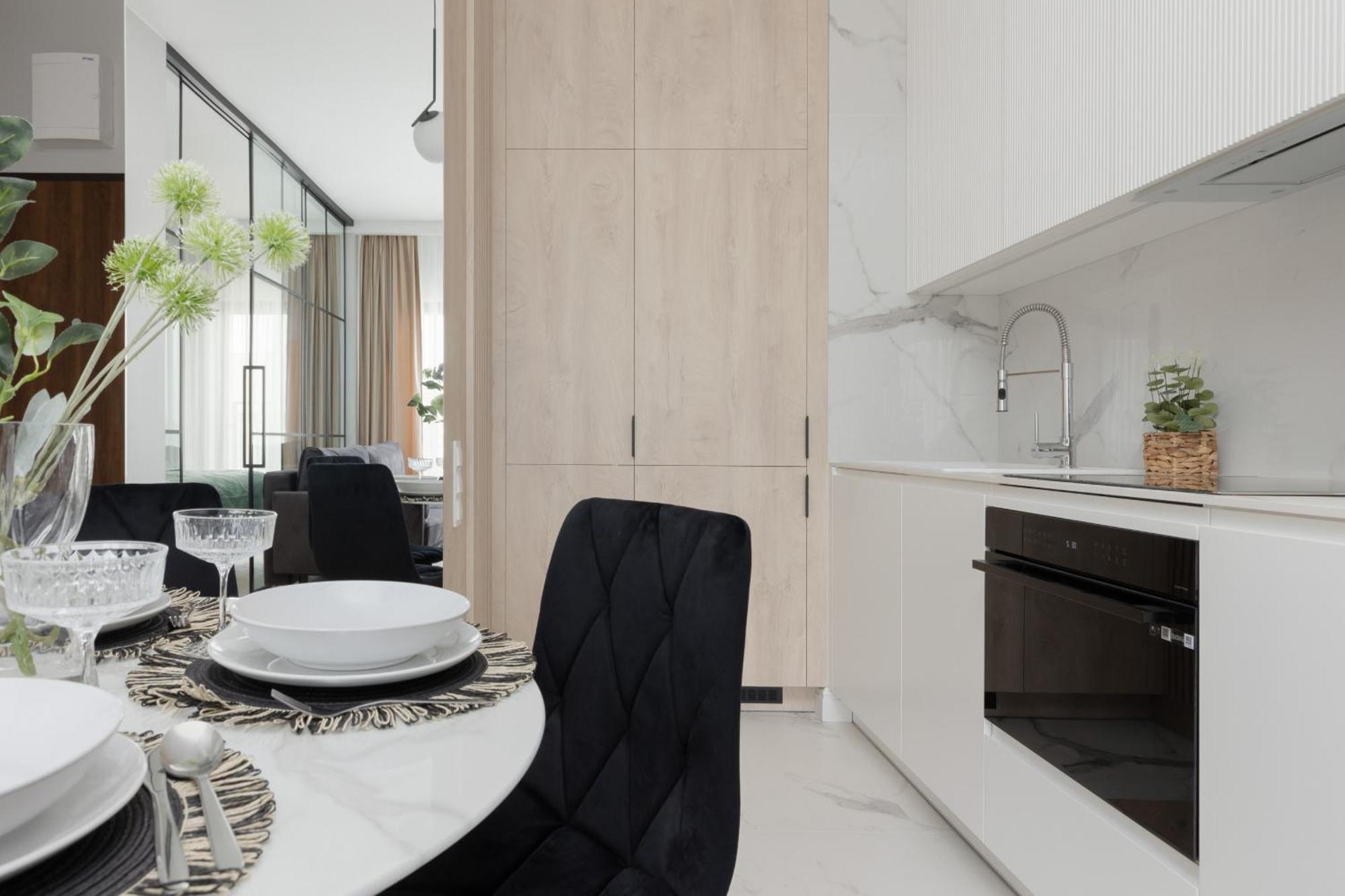 Art Deco Mokotow With Parking & Gym By Renters Prestige * Warsaw