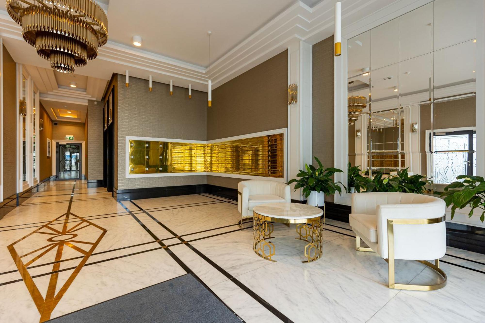 Art Deco Mokotow With Parking & Gym By Renters Prestige Căn hộ