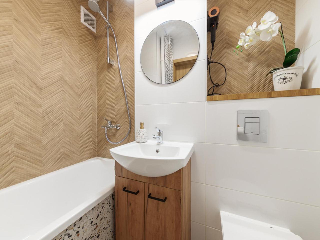 Căn hộ Metro Onz Apartment/warsaw
