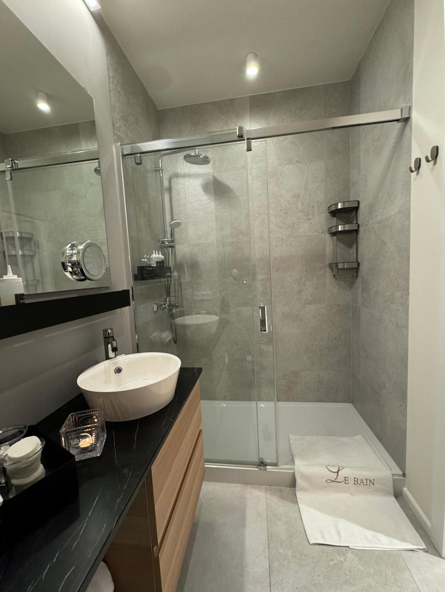 Apartment Relax&comfort New Waw 50 Sqm With Terrace, Garden, Free Parking And Ac