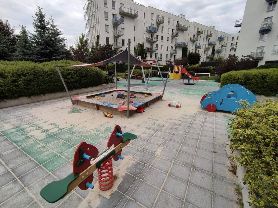 Urocze Mieszkanie Z Tarasem.gym.netflix.wifi Apartament Warszawa