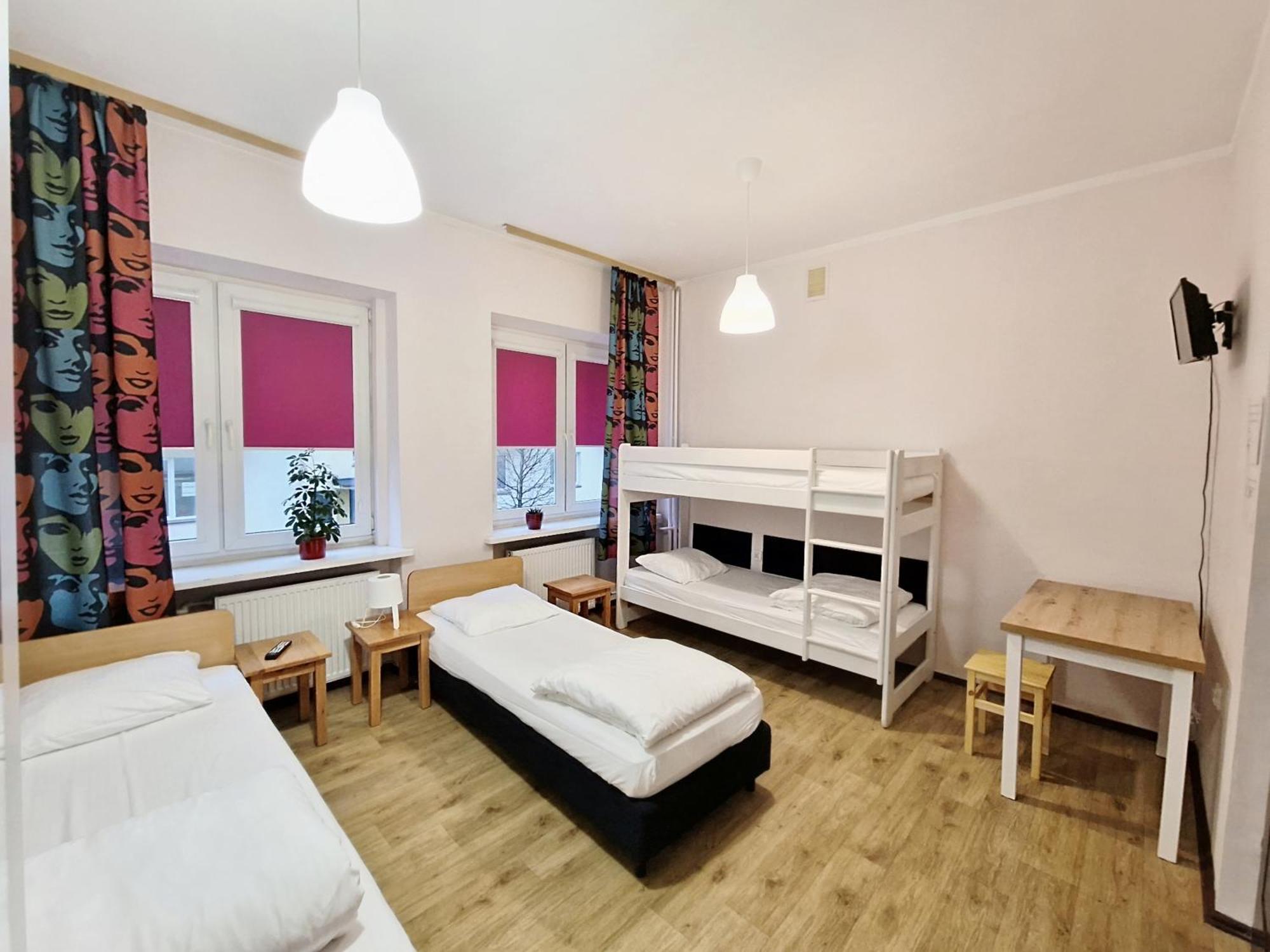 Hostel Helvetia - Private In Center And Old Town Warszawa