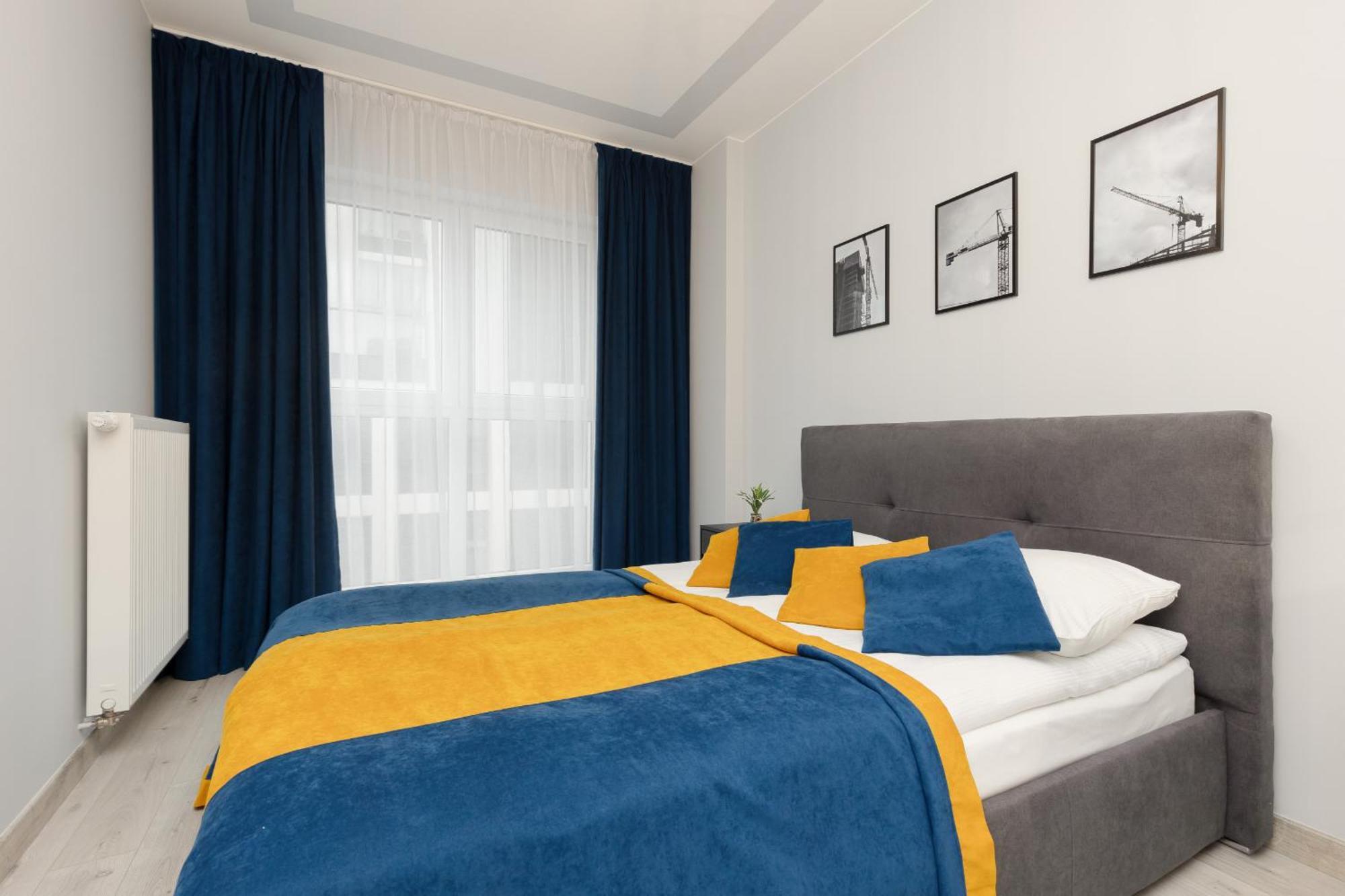 Ideal For Remote Work With Furnished Balcony And Parking By Renters Apartament