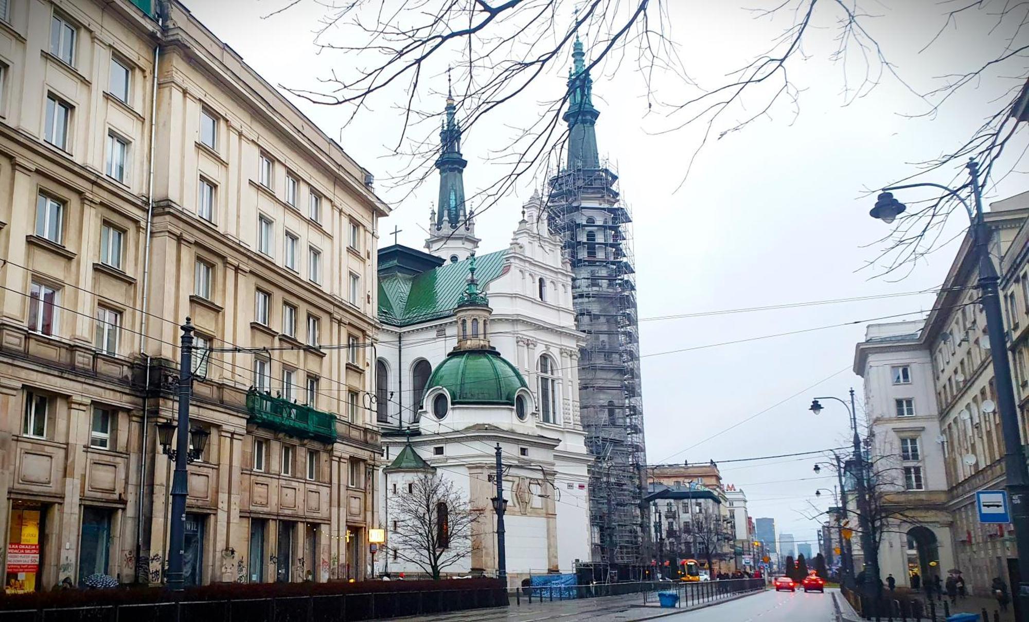 Center Near Public Swimming Pool Apartment Warsaw