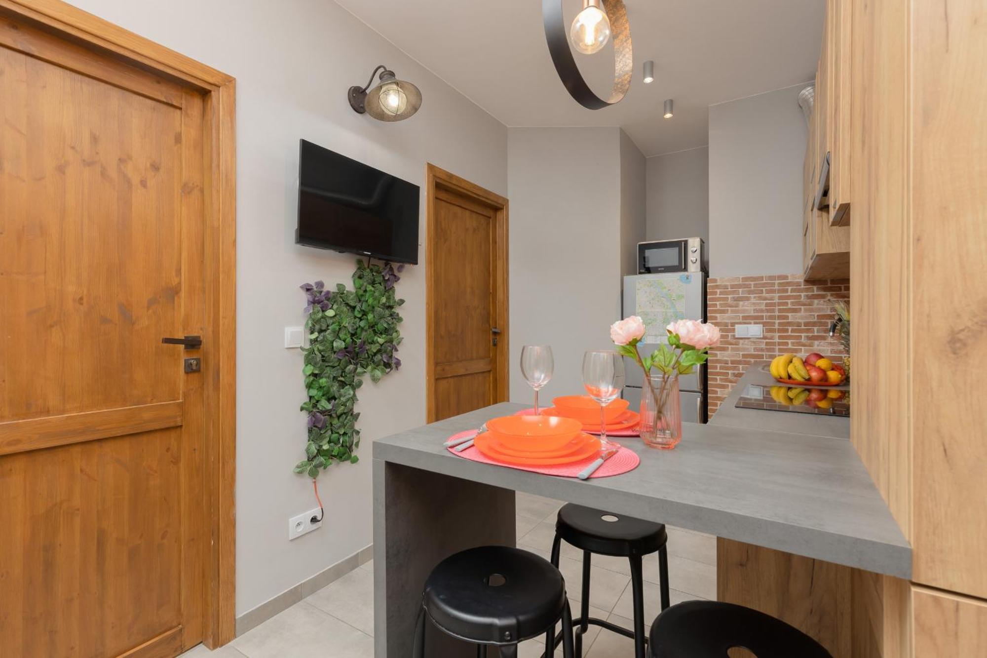 Apartment Cozy Three-bedroom Family In By Renters Warsaw
