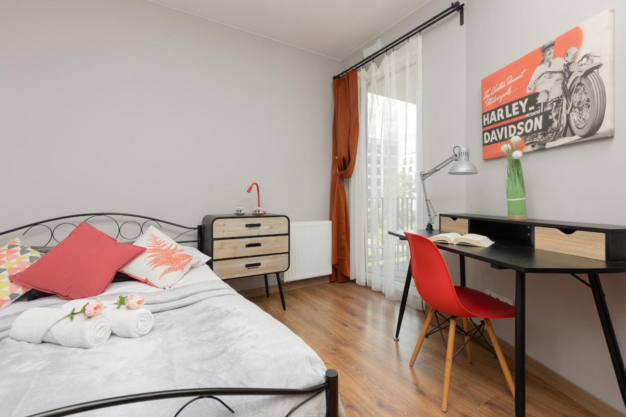 Apartment Cozy Three-bedroom Family In By Renters Warsaw