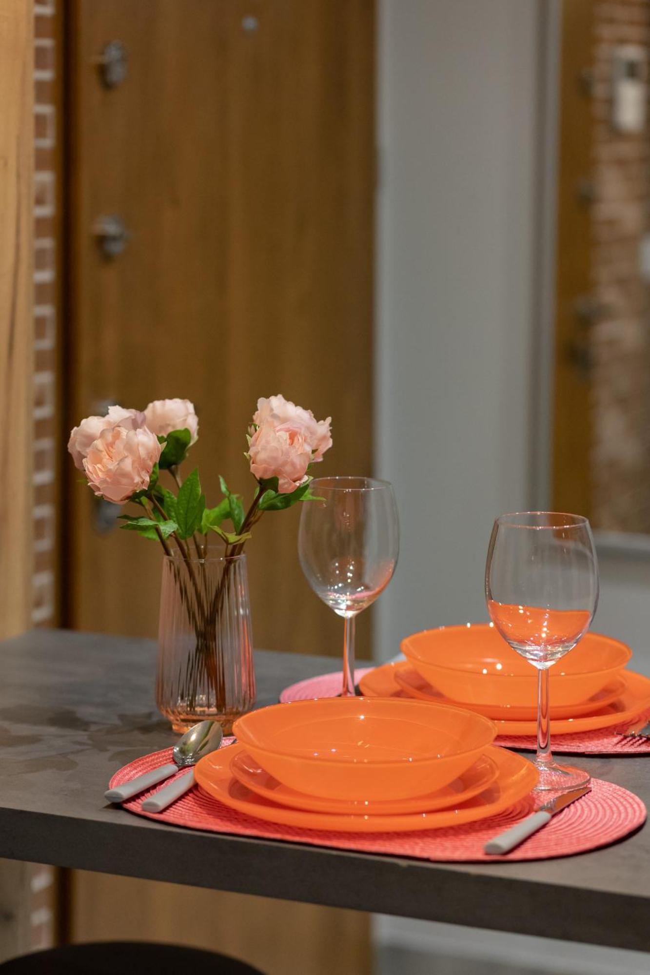 Cozy Three-bedroom Family In By Renters Apartment Warsaw