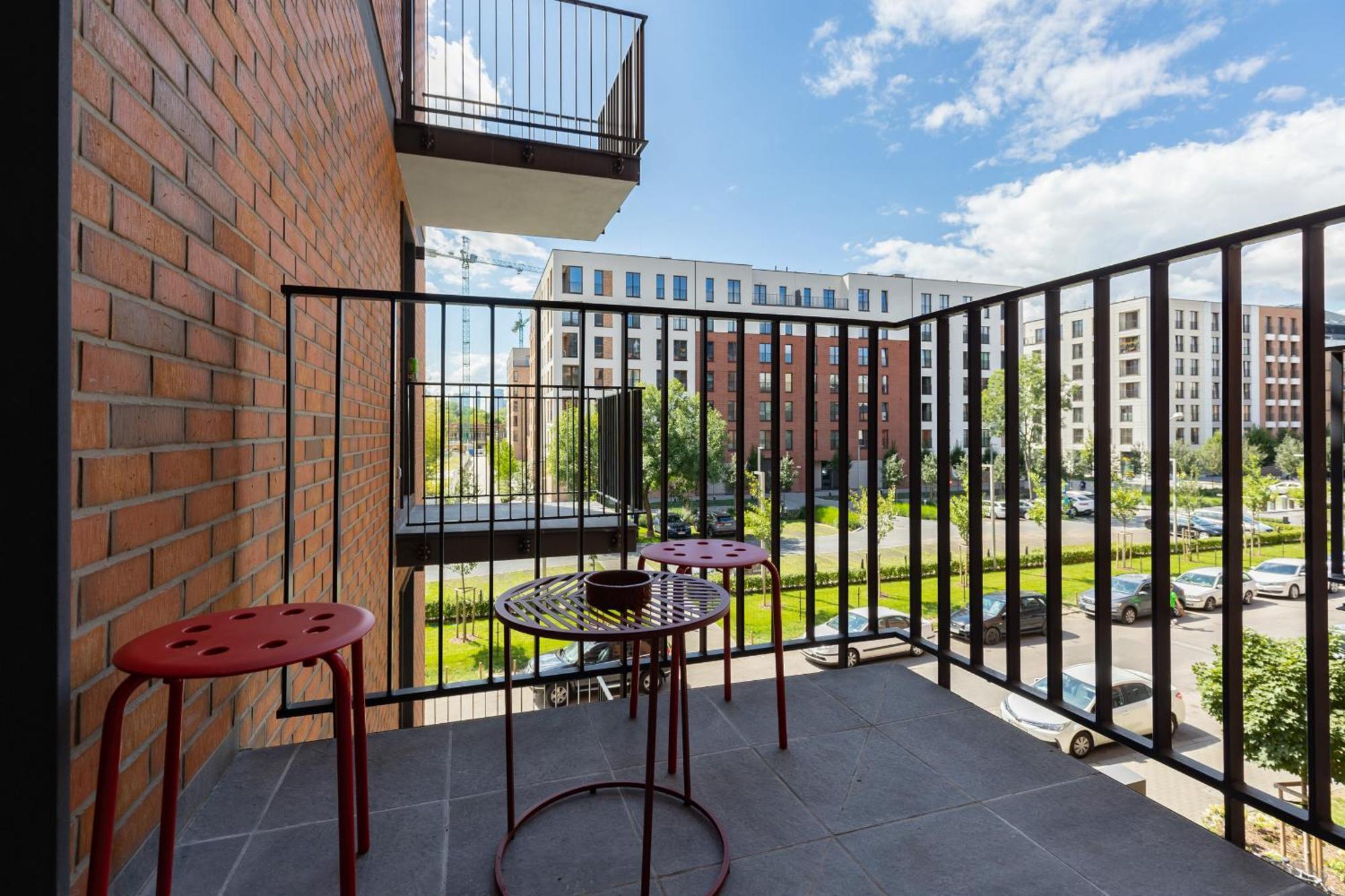 Cozy Three-bedroom Family In By Renters Apartment Warsaw
