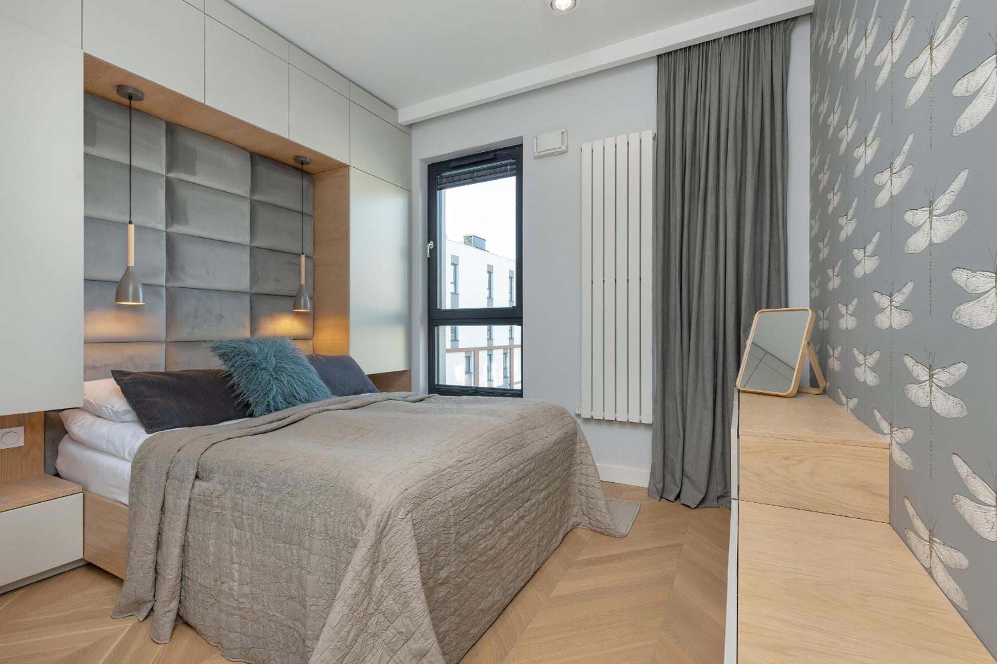 Bright Blue With Balcony, Parking And Air Conditioning In By Renters Apartment Warsaw