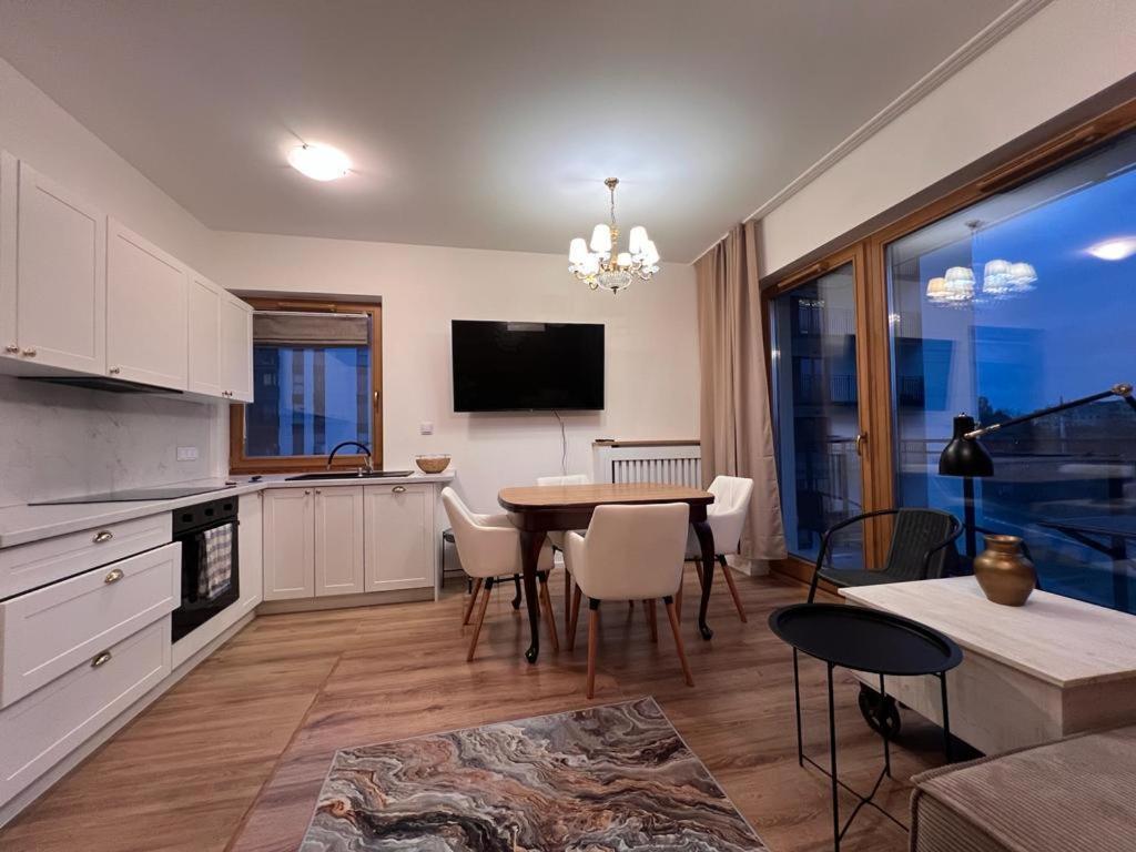 Aurora Prestige 2 Apartment *
