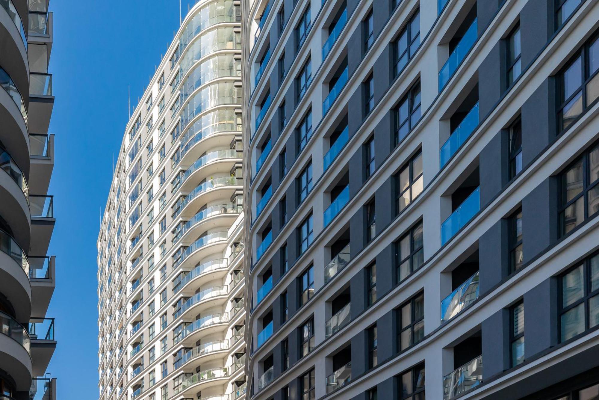 Khách sạn hẻo lánh Cozy Wola Kasprzaka By Renters Warsaw