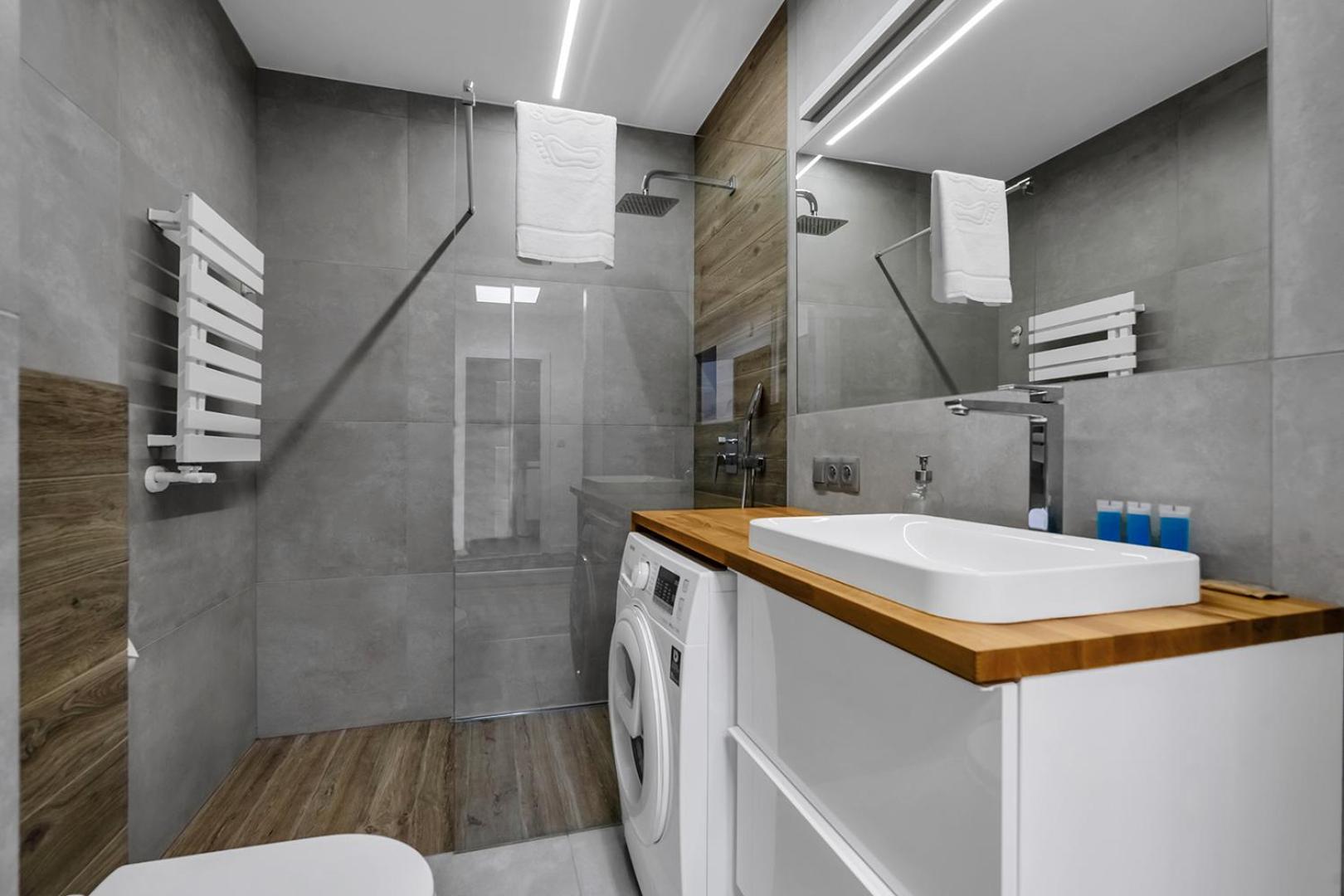 Apartment 12th Floor Wola Modern