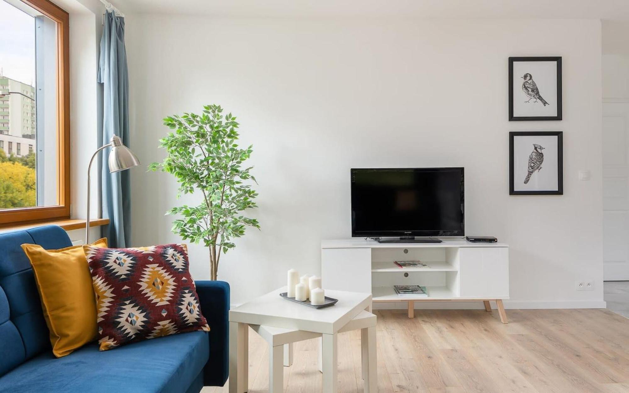 Pulawska 221 - Colorful With Balcony By Renters Apartment Warsaw