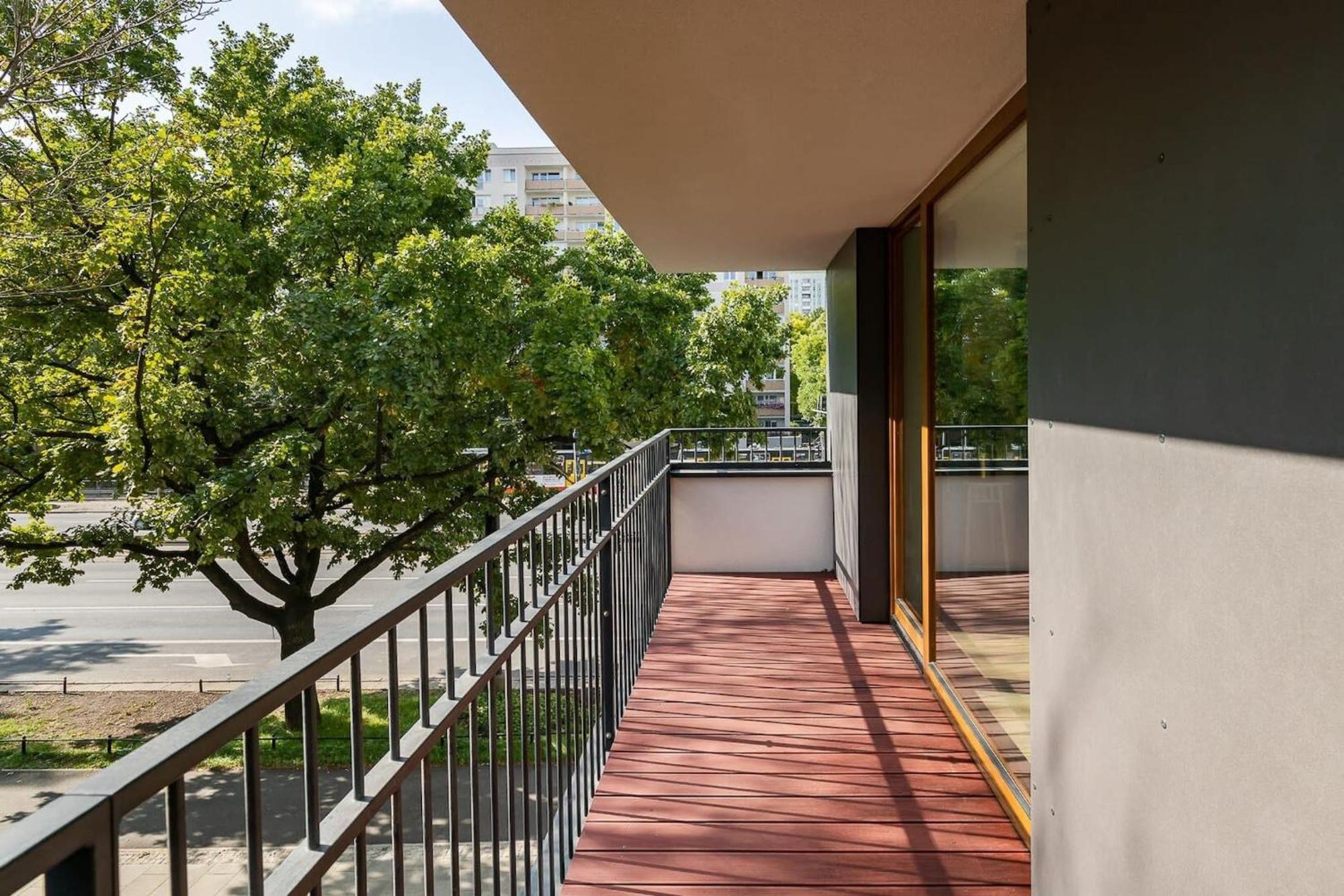 Pulawska 221 - Colorful With Balcony By Renters Apartment